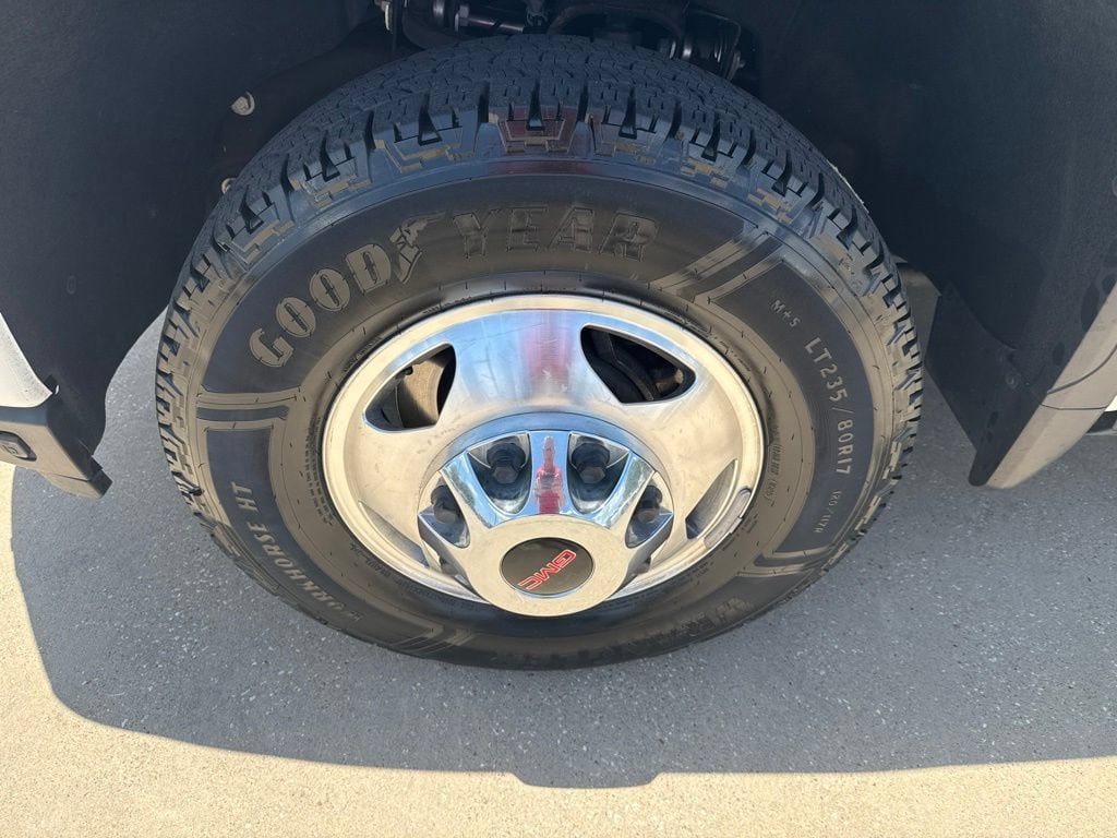 1GT49WEY3PF217056