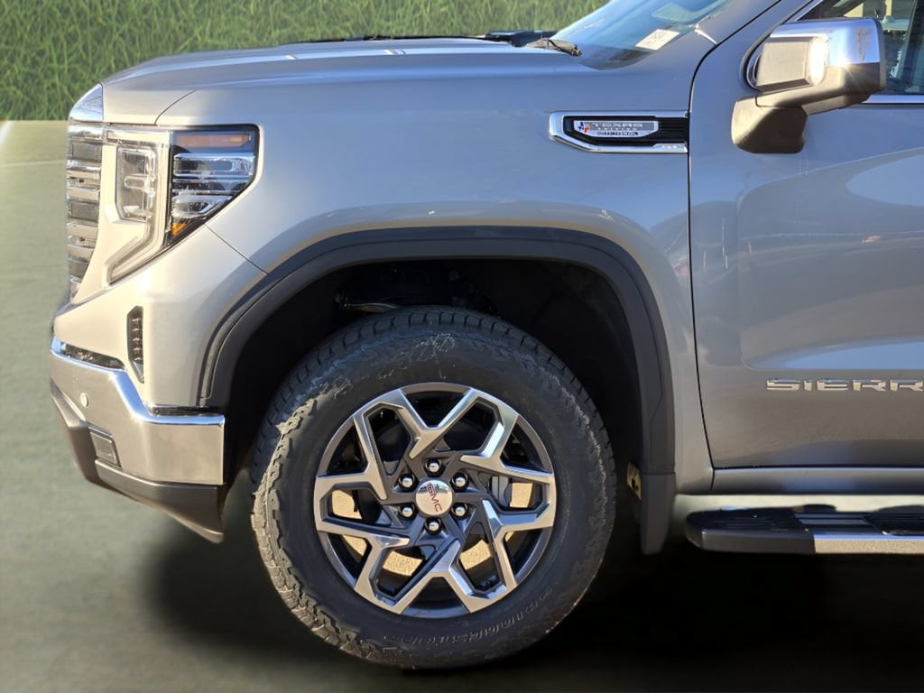 2026 GMC Sierra 1500 SLT - Photo 6