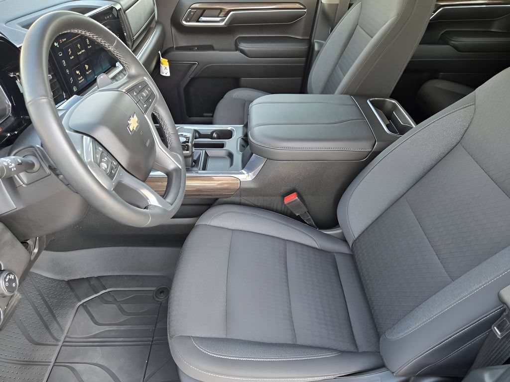 2024 Chevrolet Silverado 1500 LT - Photo 11