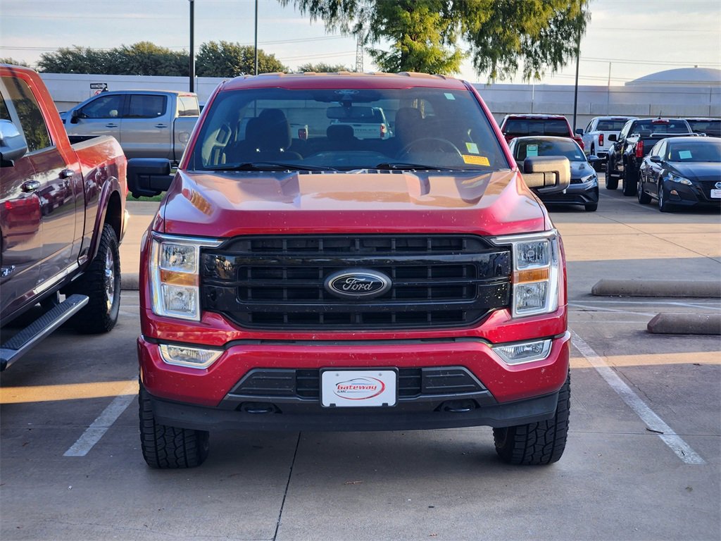 2021 Ford F-150 XLT photo 2