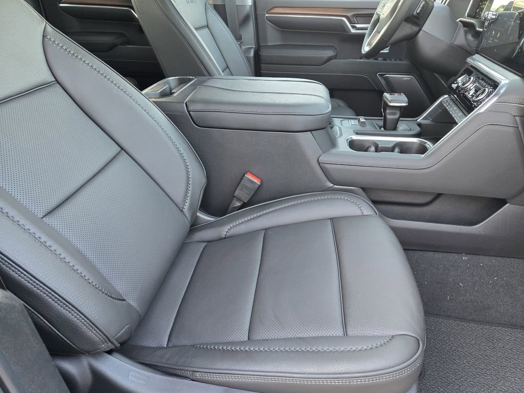 2026 GMC Sierra 1500 Denali - Photo 9