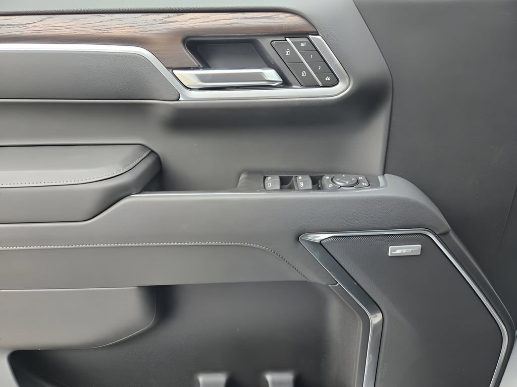2026 GMC Sierra 1500 SLT - Photo 15