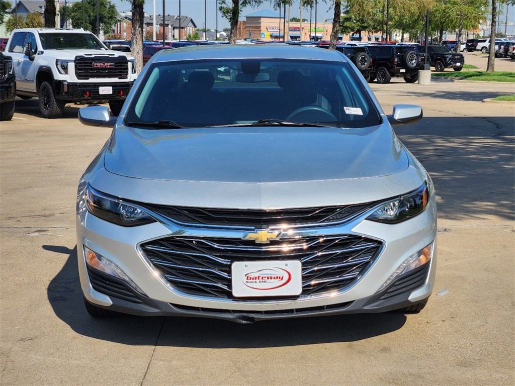 Used 2022 Chevrolet Malibu 1LT with VIN 1G1ZD5ST4NF133518 for sale in Dallas, TX