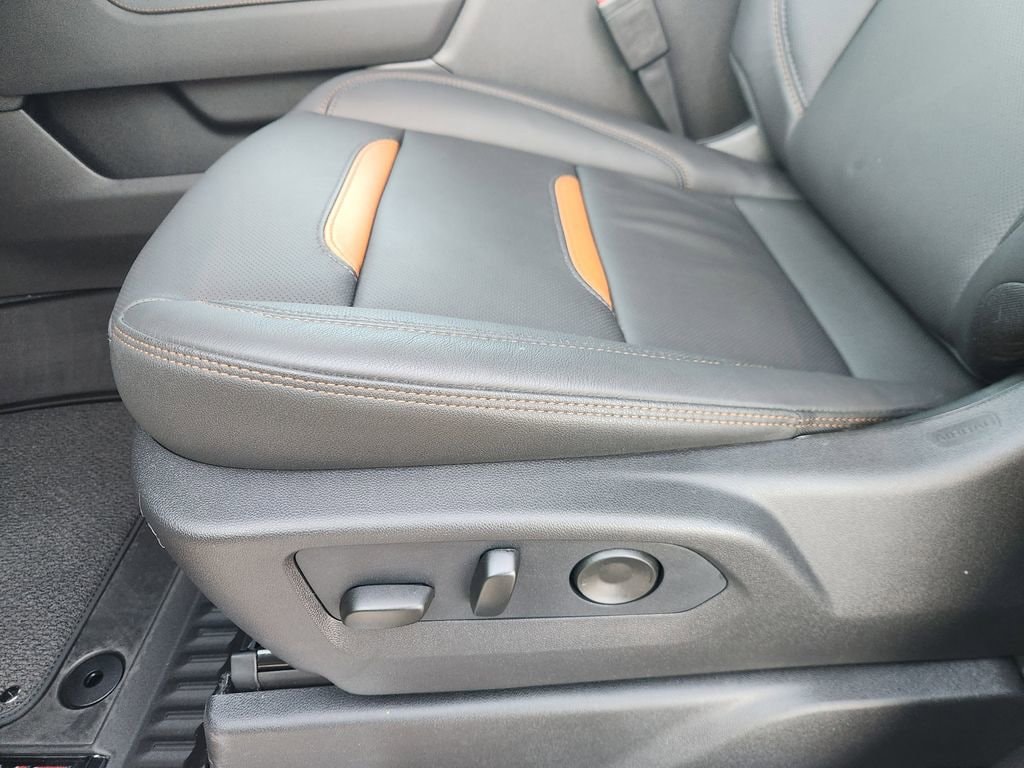 2026 GMC Sierra 1500 AT4 - Photo 15