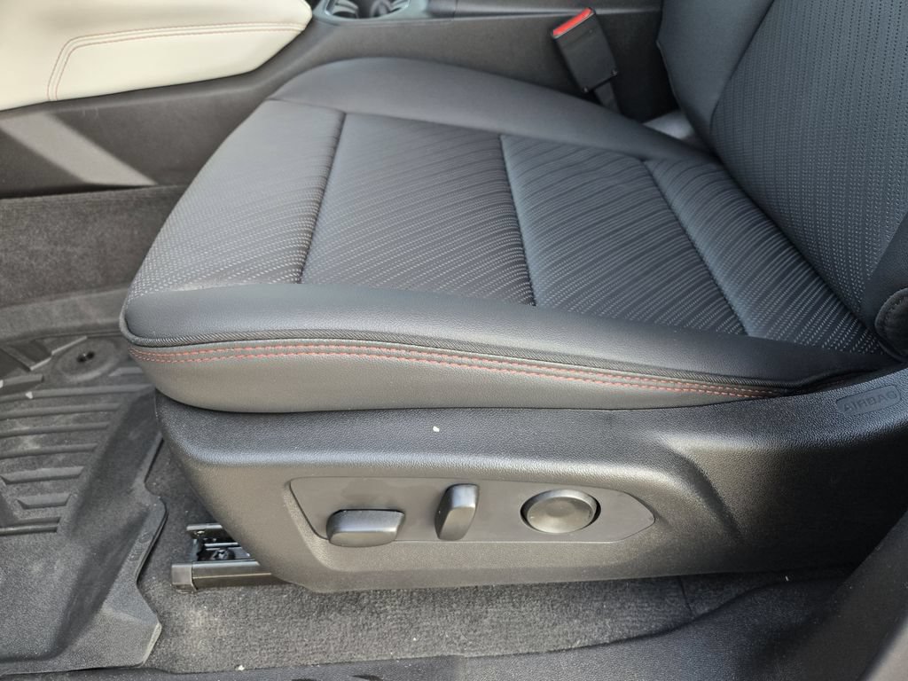 2026 GMC Canyon AT4X - Photo 16