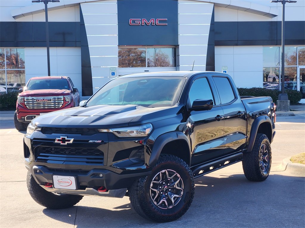 2024 Chevrolet Colorado ZR2's photo