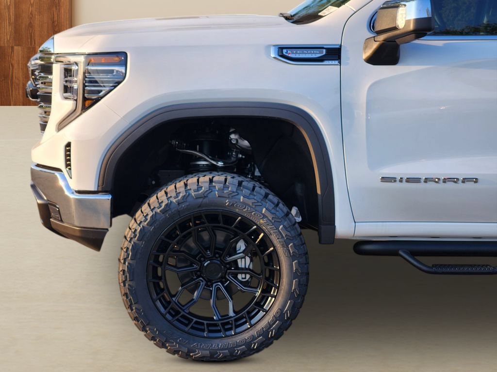 2026 GMC Sierra 1500 SLT - Photo 7