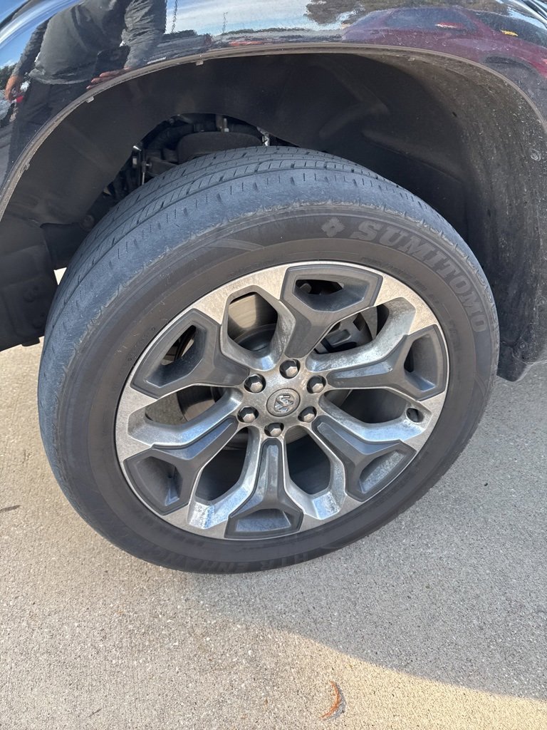 2022 Ram 1500 Limited photo 2