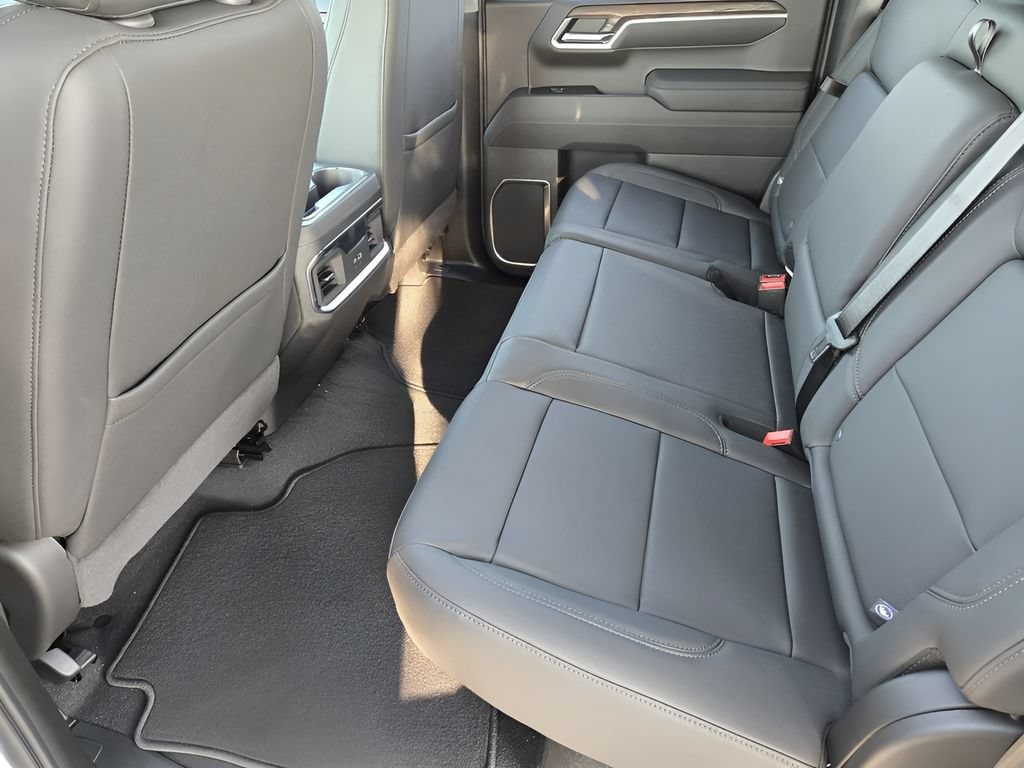 2026 GMC Sierra 1500 SLT - Photo 20
