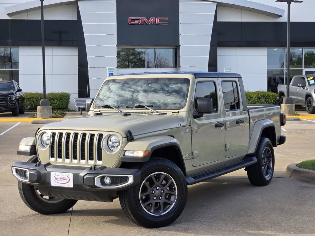2022 Jeep Gladiator Overland's photo