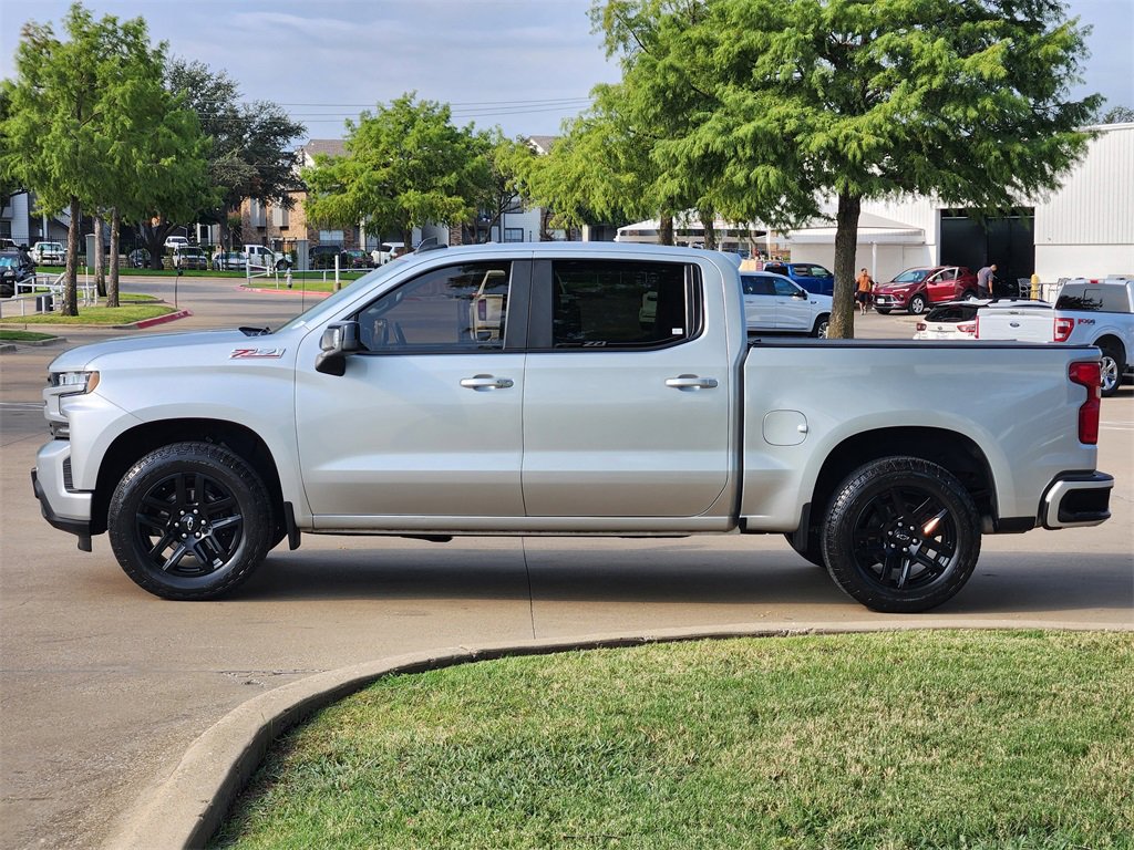 2021 Chevrolet Silverado 1500 RST photo 2