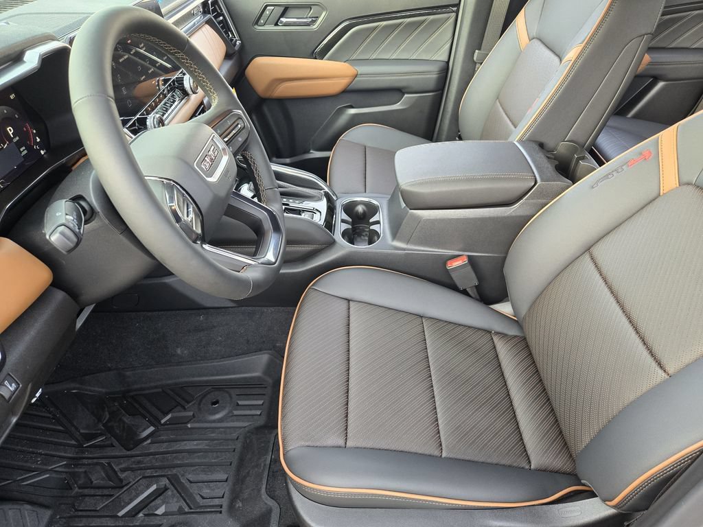 2026 GMC Canyon AT4 - Photo 10