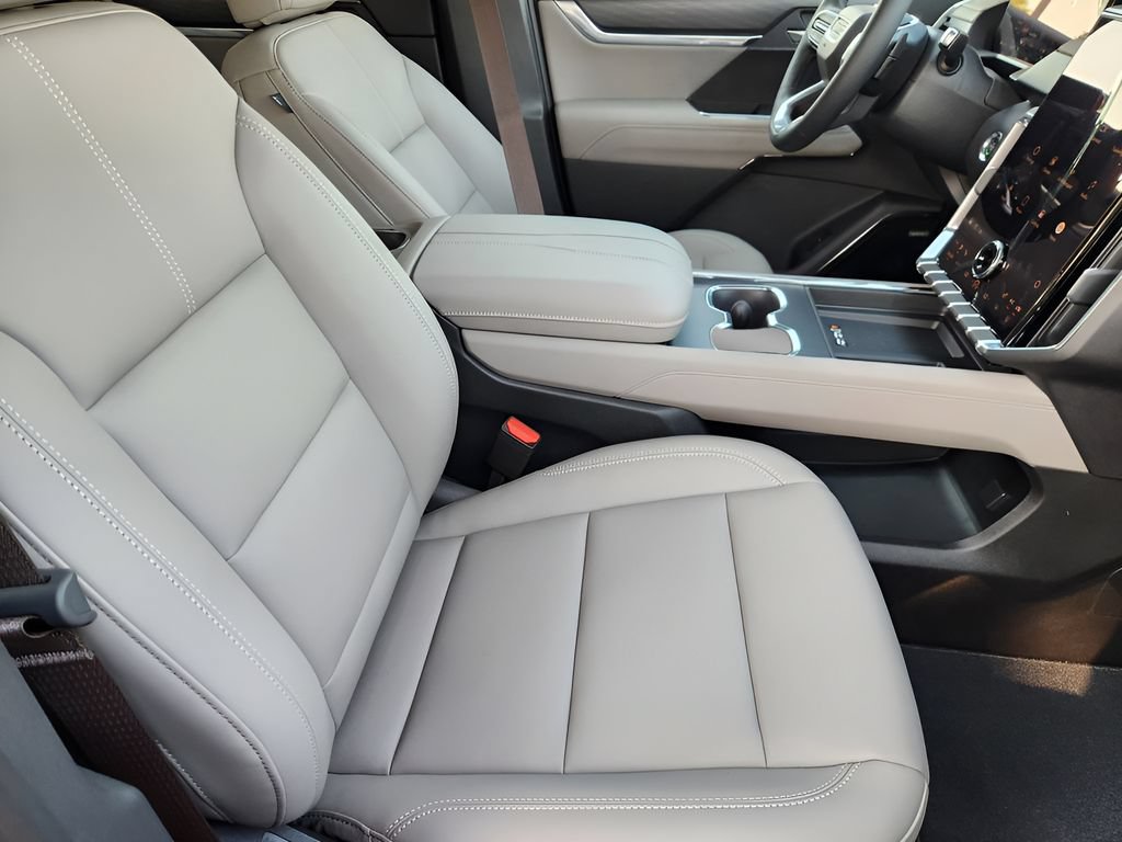 2026 GMC Acadia Elevation - Photo 9