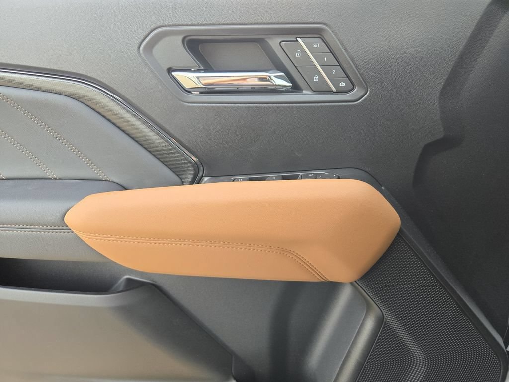 2026 GMC Canyon AT4 - Photo 16