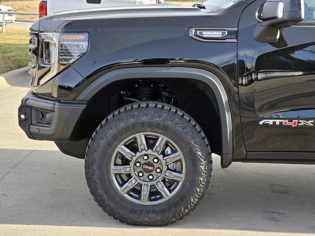 2026 GMC Sierra 1500 AT4X - Photo 6