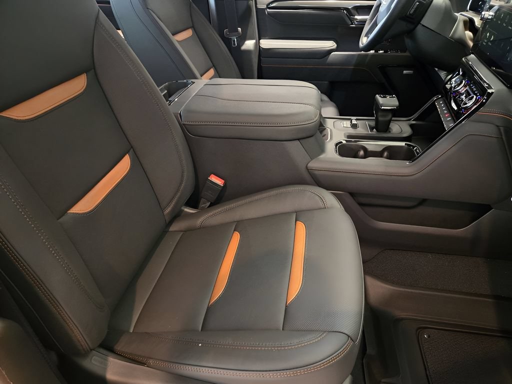 2026 GMC Sierra 1500 AT4 - Photo 9