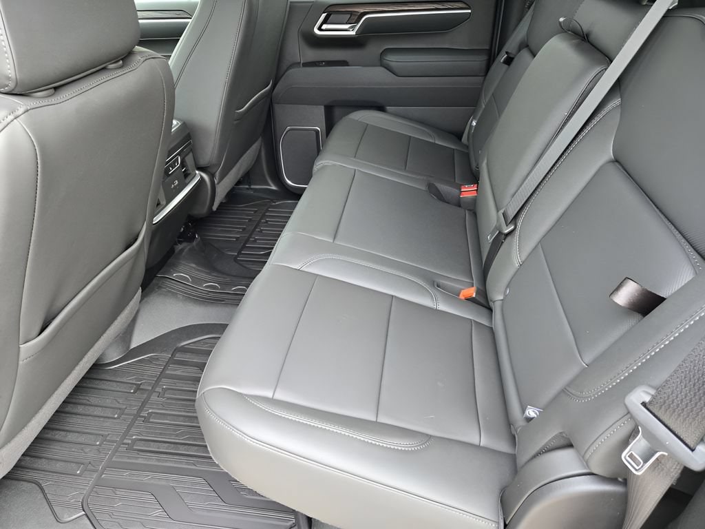 2026 GMC Sierra 1500 SLT - Photo 19