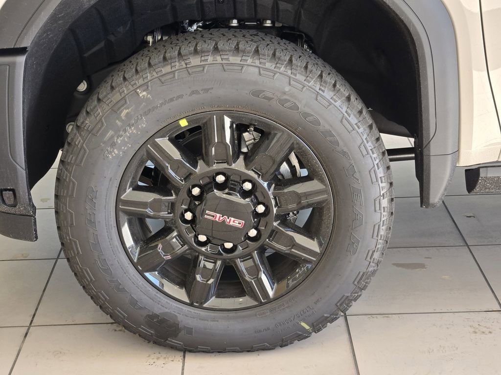 2026 GMC Sierra 2500HD AT4 - Photo 7