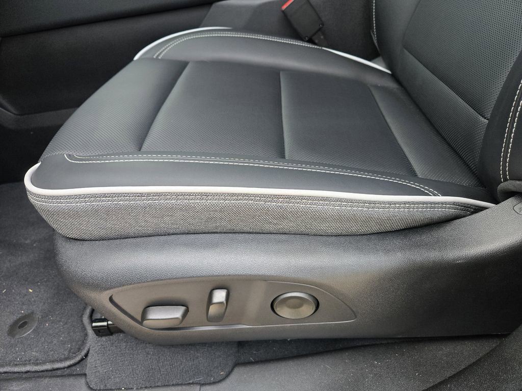 2026 GMC Sierra EV Elevation - Photo 16