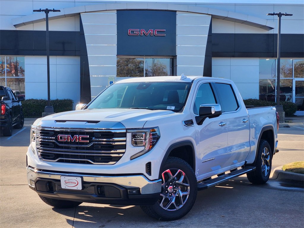 2026 GMC Sierra SLT's photo