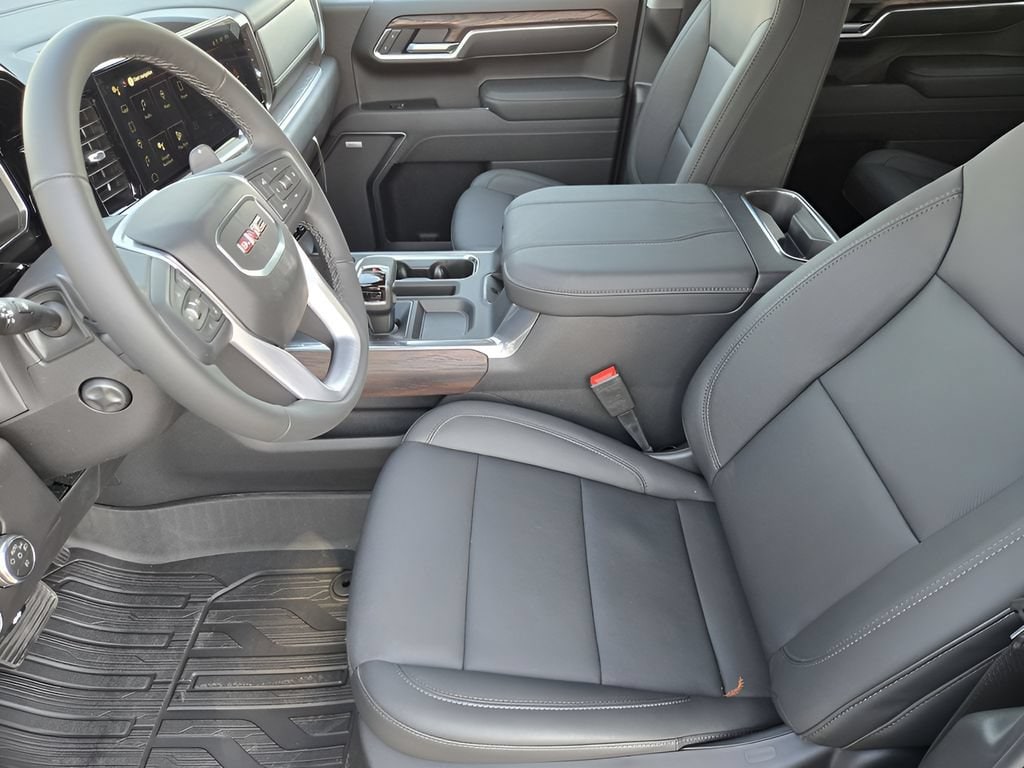2026 GMC Sierra 1500 SLT - Photo 10