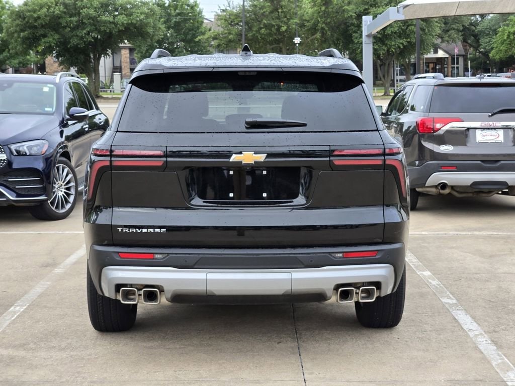 Used 2026 Chevrolet Traverse LT SUV
