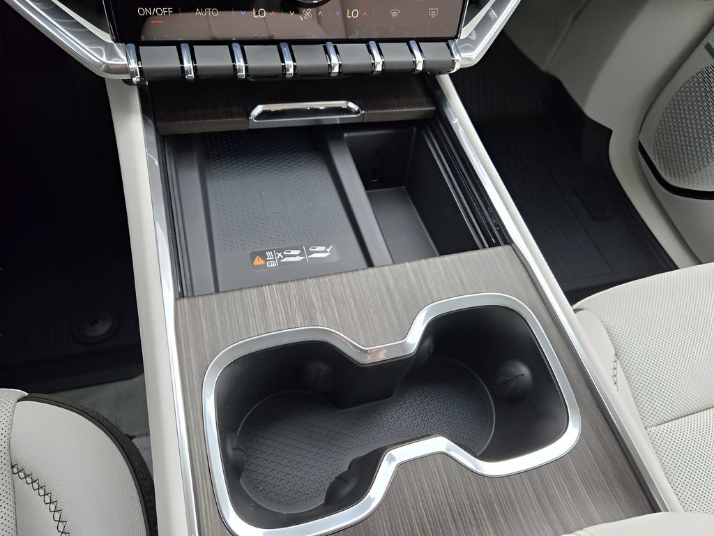 2026 GMC Acadia Denali - Photo 14