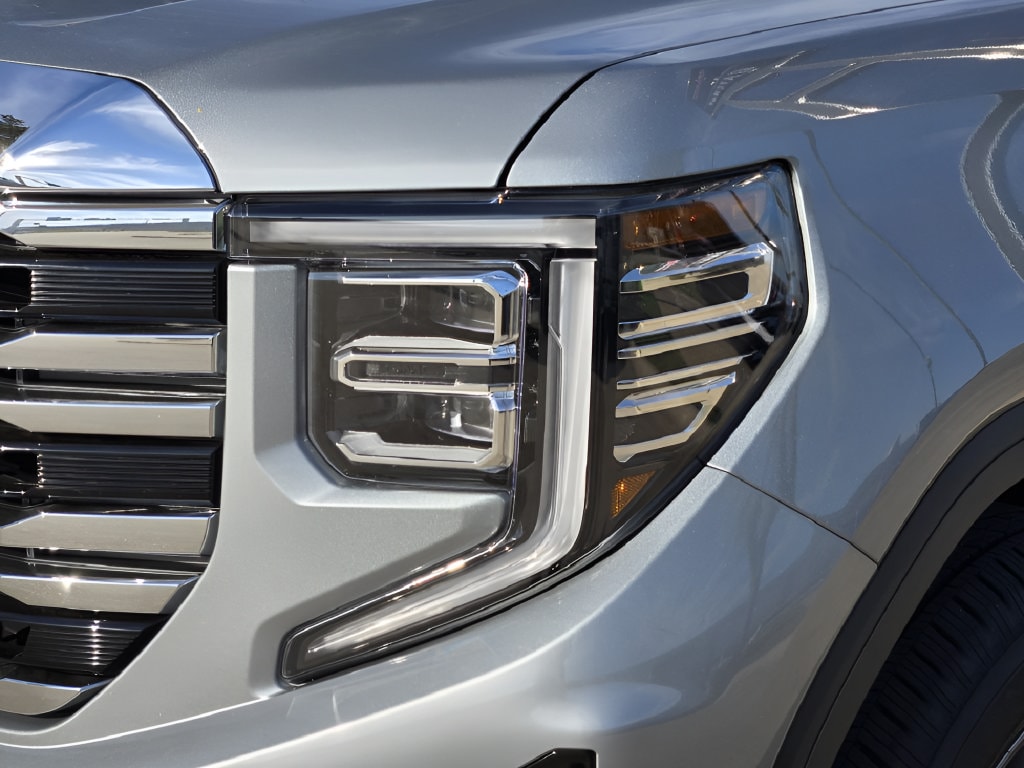 2026 GMC Sierra 1500 SLT - Photo 7