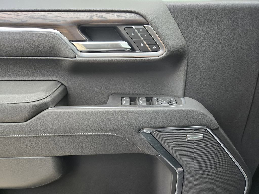 2026 GMC Sierra 1500 SLT - Photo 14