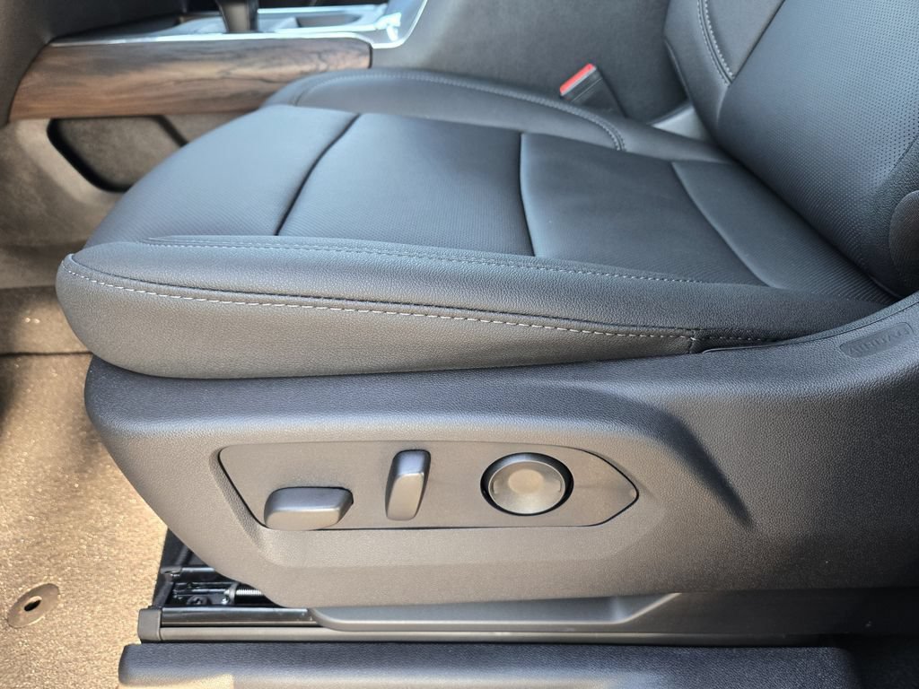 2026 GMC Sierra 1500 SLT - Photo 17