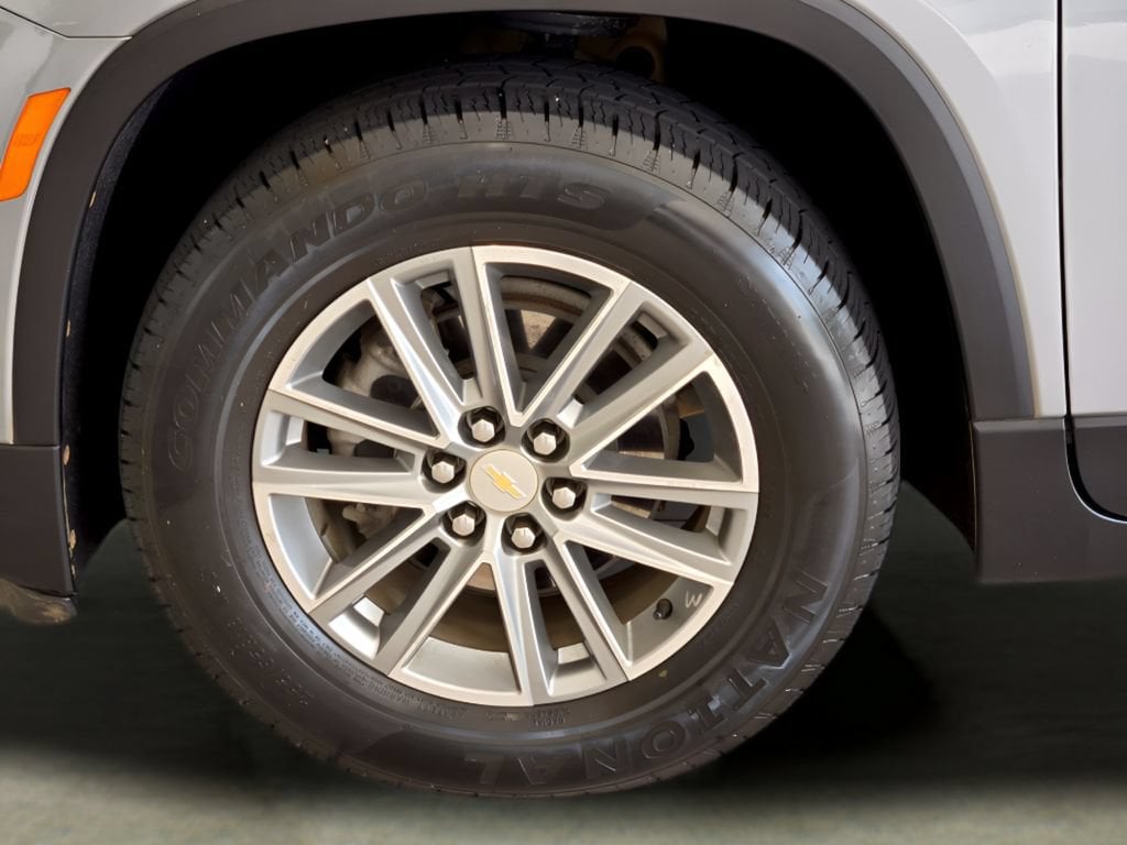2023 Chevrolet Traverse 1LT - Photo 10