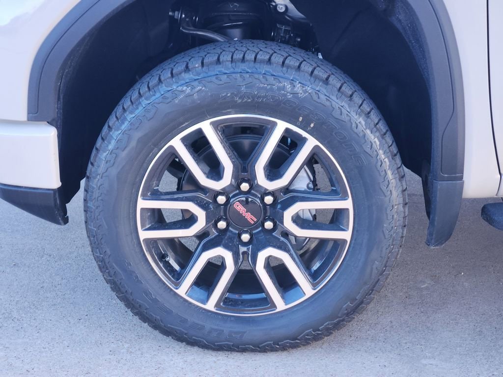 2026 GMC Sierra 1500 AT4 - Photo 7