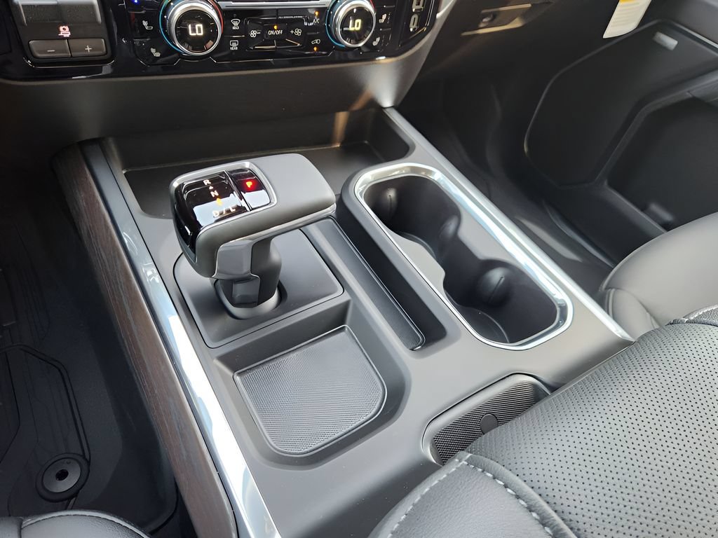 2026 GMC Sierra 1500 SLT - Photo 15