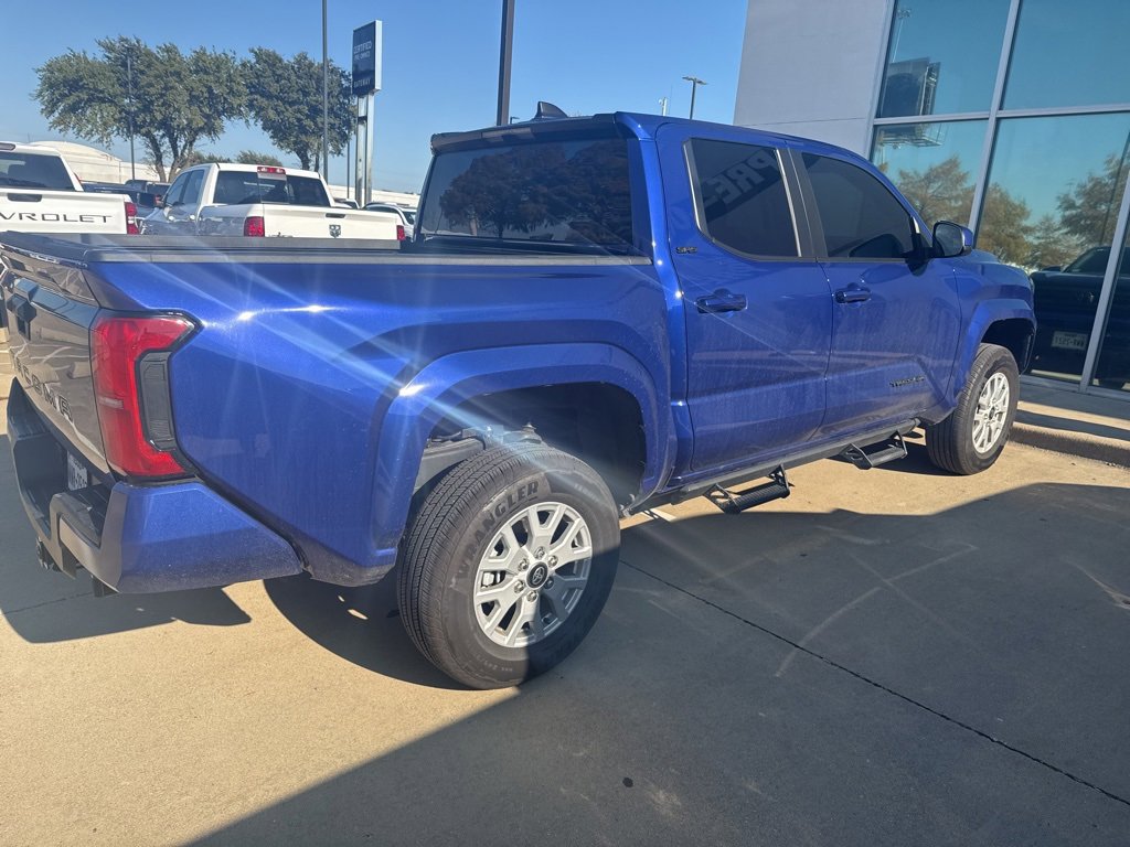 2025 Toyota Tacoma SR5 photo 3