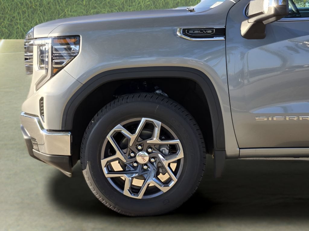2026 GMC Sierra 1500 SLT - Photo 8