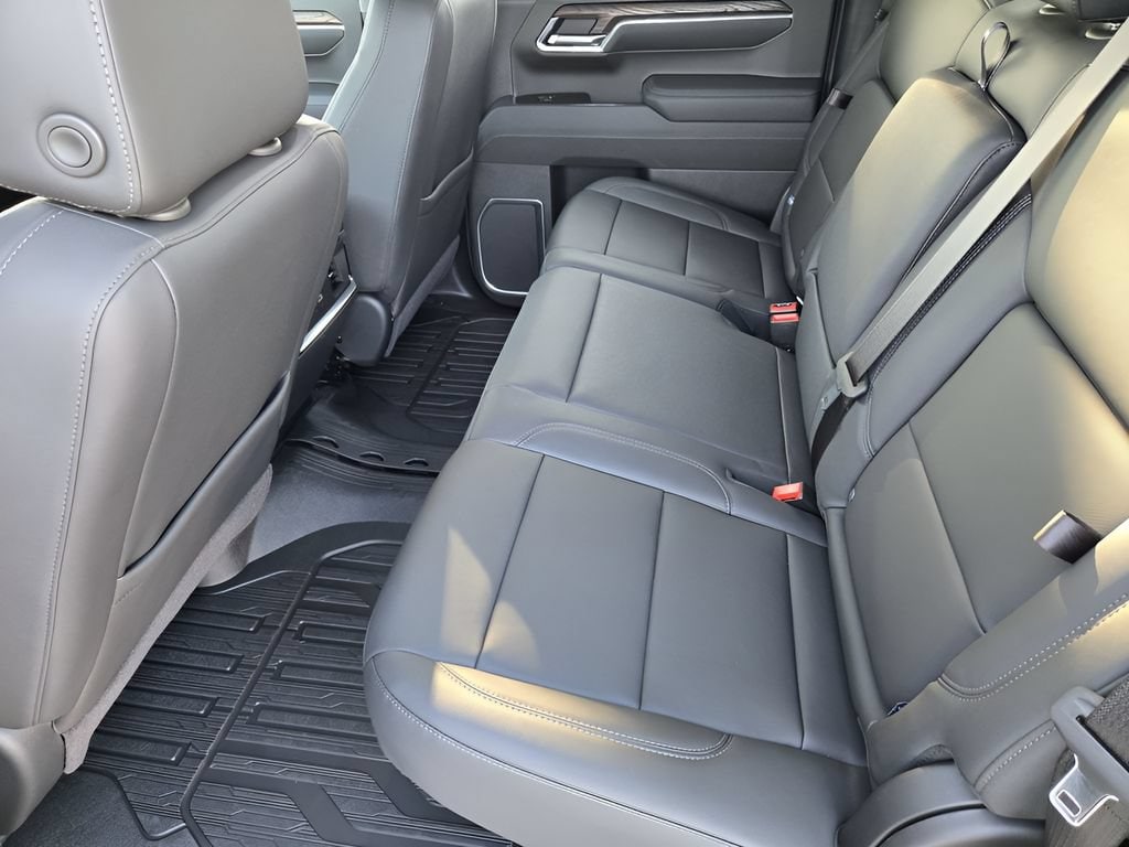 2026 GMC Sierra 1500 SLT - Photo 20