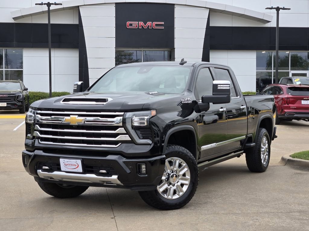 2024 Chevrolet Silverado HD High Country 4WD Crew Cab Standard Box's photo