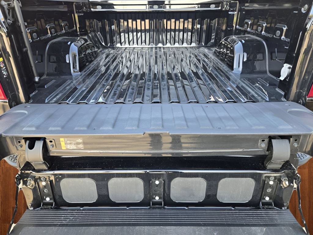 2024 Chevrolet Silverado 1500 LT - Photo 29