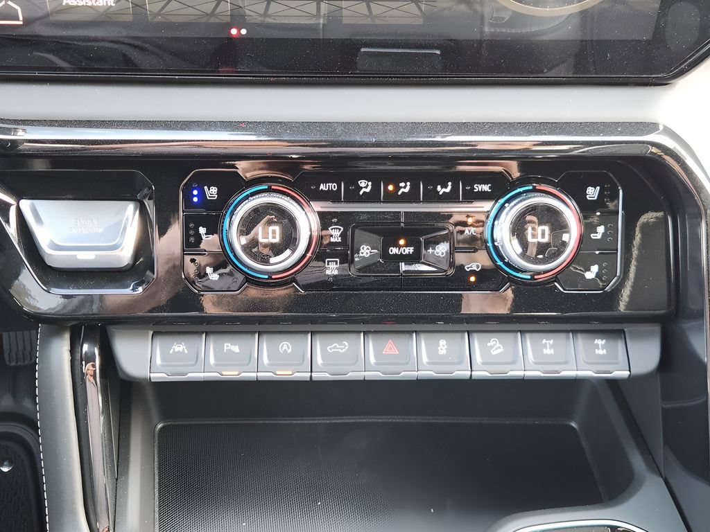2026 GMC Sierra 1500 AT4X - Photo 13