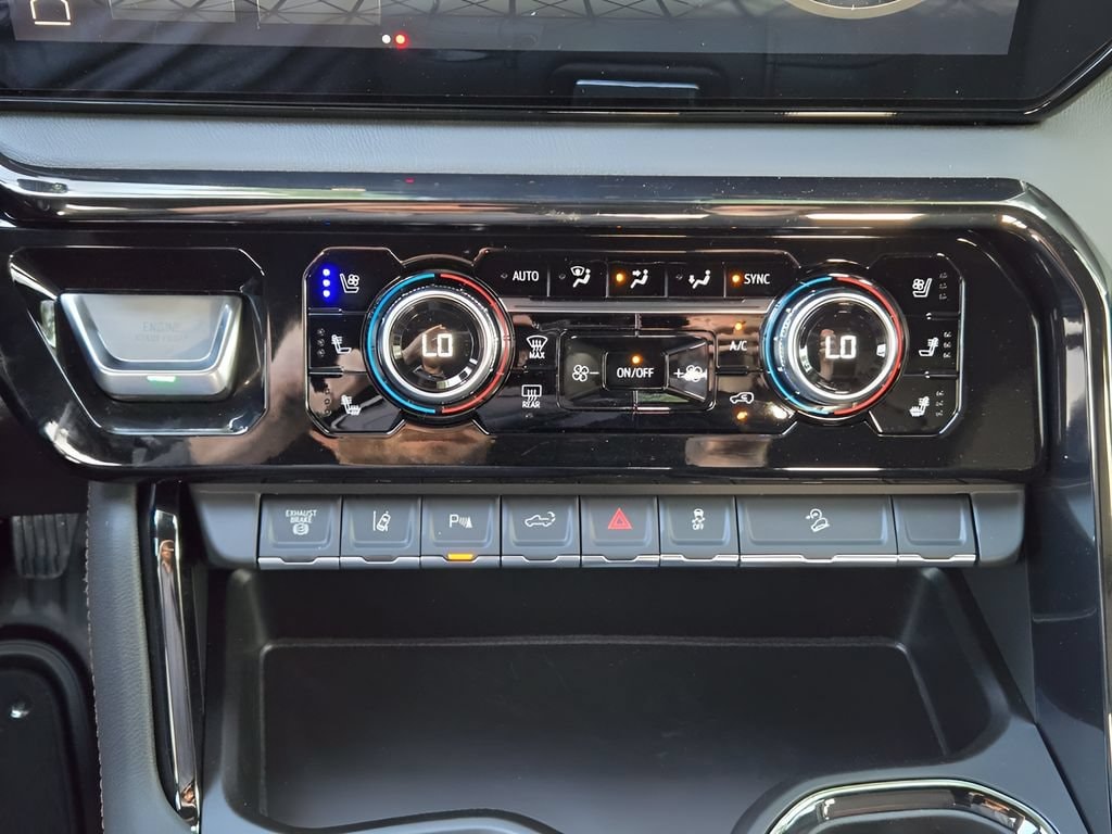 2026 GMC Sierra 2500HD AT4 - Photo 13