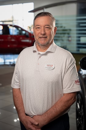 Staff member JERRY HAUPTSTUECK from f9295dc4c1b8