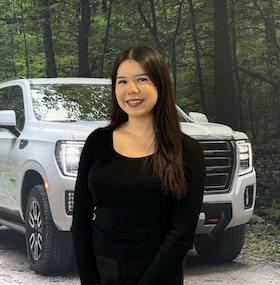 Staff member BIBIANA ZAVALA from 5c048c591410