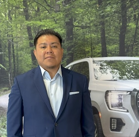 Staff member LUIS TORRES from 09138ed74f5f