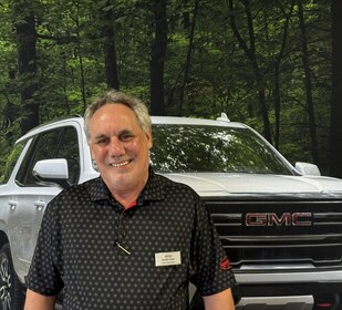 Staff member RONNIE COHEN from 2a8cec660f8d