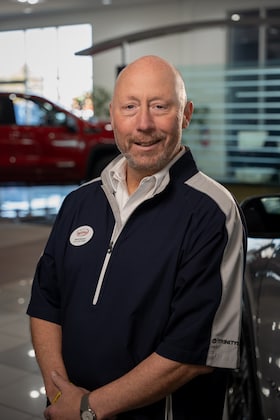 Staff member DAVID SIMPSON from f9295dc4c1b8