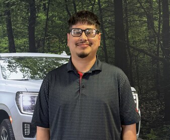 Staff member Eleuterio Perez from 5c048c591410