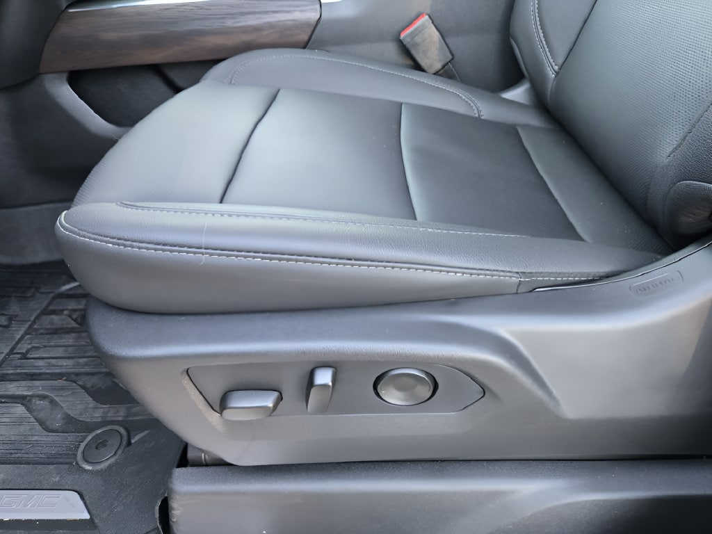 2026 GMC Sierra 1500 SLT - Photo 17