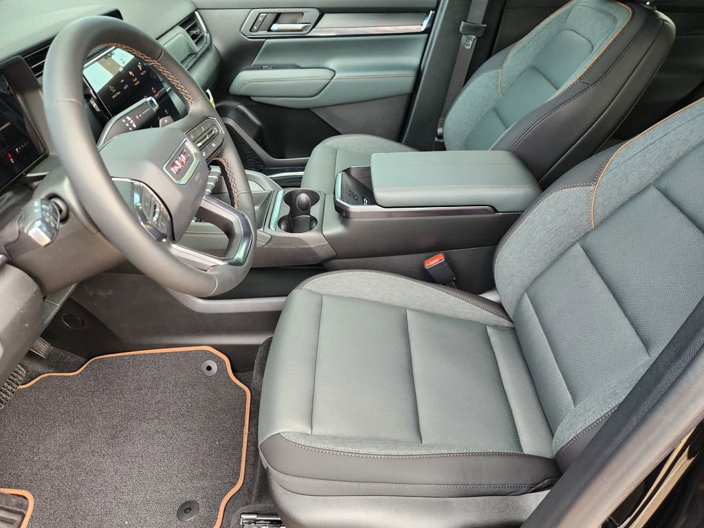 2026 GMC Terrain AT4 - Photo 8