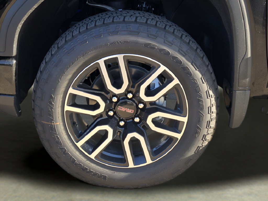 2026 GMC Sierra 1500 AT4 - Photo 9