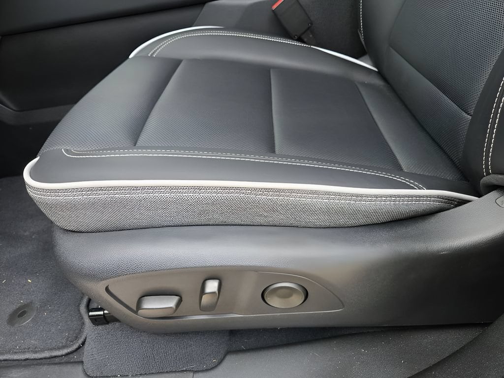 2026 GMC Sierra EV Elevation - Photo 16